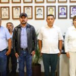 Fiscalía de Oaxaca reconoce a seis elementos de la AEI por su servicio, en el marco de su jubilación